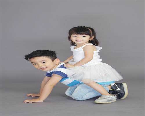 有代孕中心吗,代孕中心收费标准,准备做试管子宫内膜薄怎么办 准备做试管子宫内膜薄怎么办呀